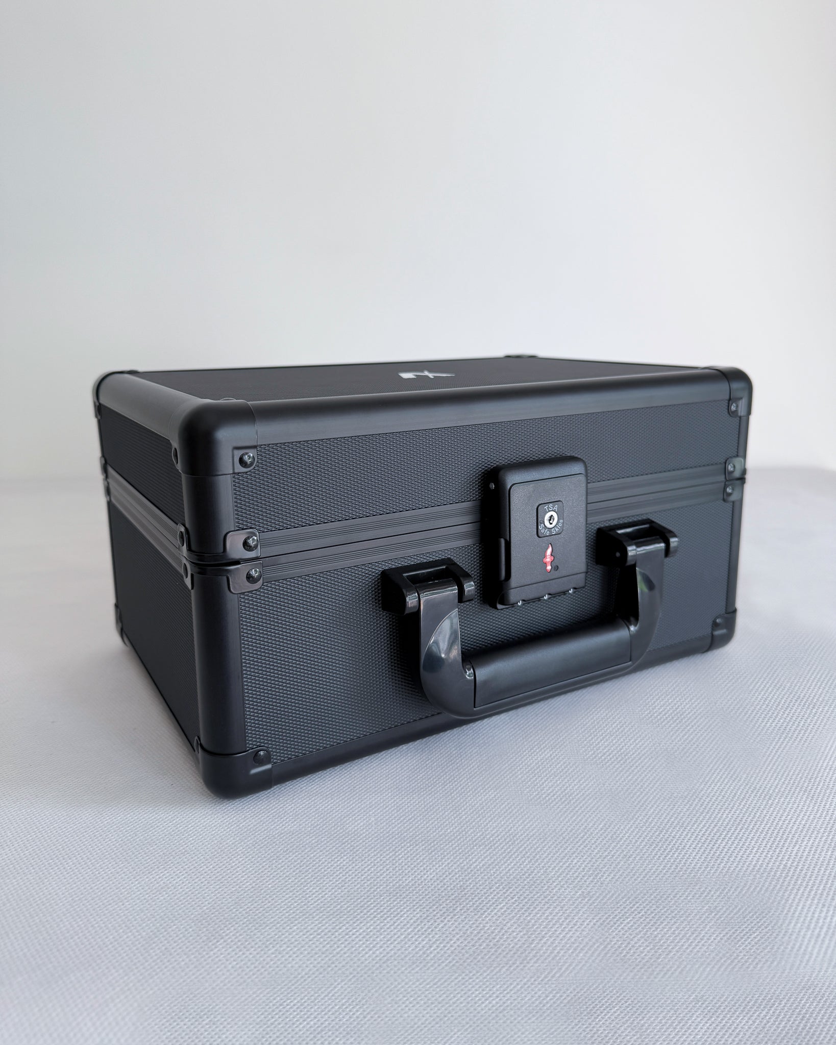 VANDJI Case - Display