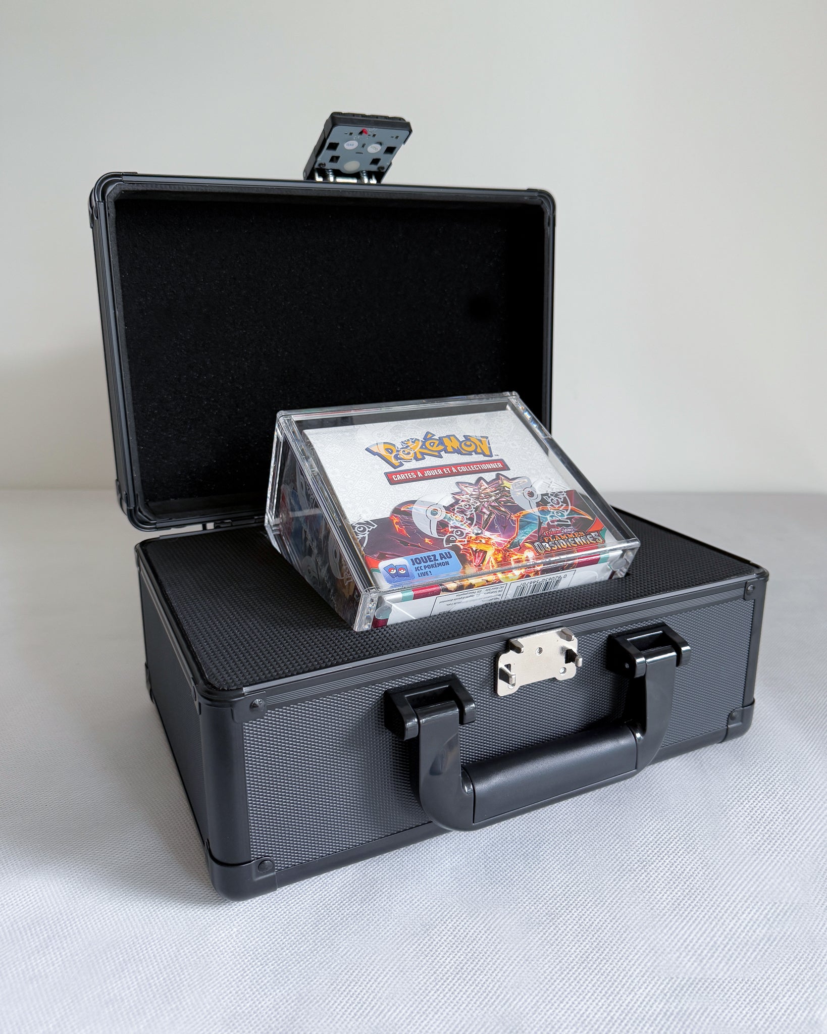 VANDJI Case - Display